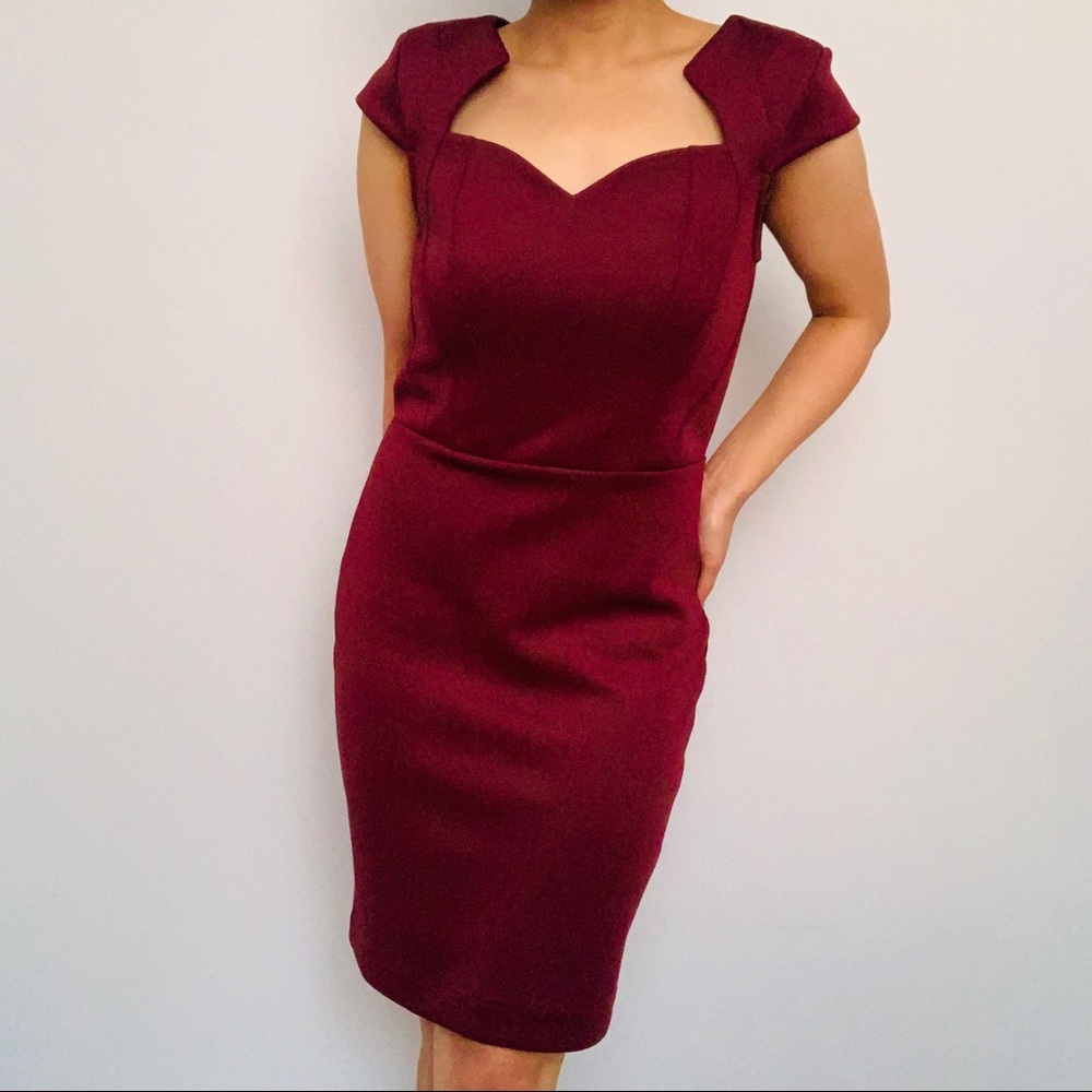 Sexy Chic Romantic Old Money Bodycon Sweetheart Pegged Dress in Burgundy Red (S)